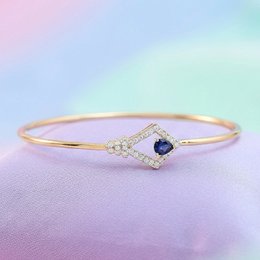 Bracelets & Bangles image